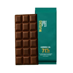 Chocolate Muecas a Base de Plantas con Almendras y Sal 71% Cacao